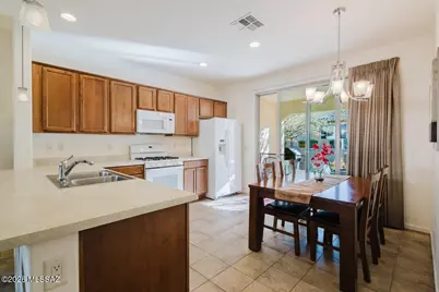 1744 E Burning Hill Drive, Green Valley, AZ 85614 - Photo 11