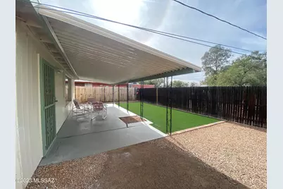 2231 N Swan Road, Tucson, AZ 85712 - Photo 9