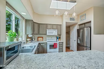 6486 N Sun Bluff Drive, Tucson, AZ 85704 - Photo 13