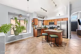 6441 W Wenden Way, Tucson, AZ 85743 - Photo 13