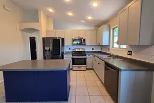 10486 E Jerrell Cove St, Tucson, AZ 85747 - Photo 11