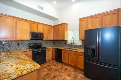 9374 S Avenida Mochuelo, Vail, AZ 85641 - Photo 7