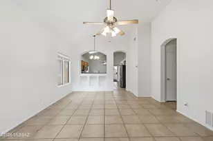 7704 S Trumpet Vine Ave, Tucson, AZ 85747 - Photo 9