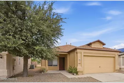 7704 S Trumpet Vine Avenue, Tucson, AZ 85747 - Photo 1