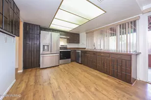 9025 E 31st Pl, Tucson, AZ 85710 - Photo 15