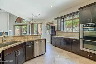 10050 N Alder Spring Dr, Tucson, AZ 85737 - Photo 17
