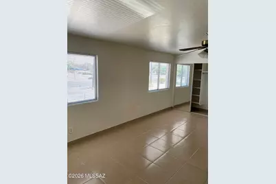7494 E Deeps Way E, Tucson, AZ 85710 - Photo 13
