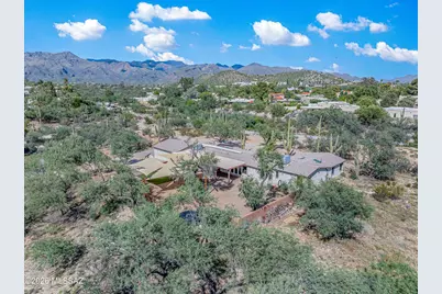 7041 E River Road, Tucson, AZ 85750 - Photo 1