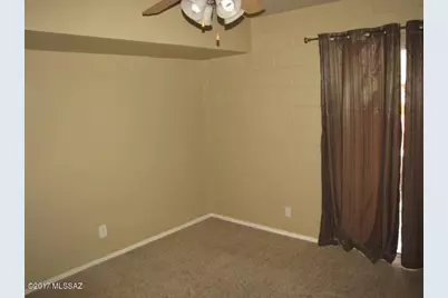 2801 N Columbus Boulevard #6, Tucson, AZ 85712 - Photo 5