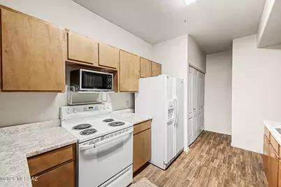 2550 E River Road #1102, Tucson, AZ 85718 - Photo 9