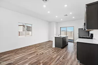 7310 W Coastal Plain Way, Tucson, AZ 85757 - Photo 9
