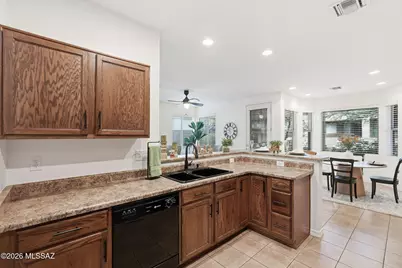 503 W Shadow Wood Street, Green Valley, AZ 85614 - Photo 15