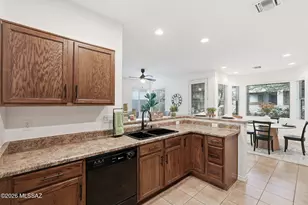 503 W Shadow Wood St, Green Valley, AZ 85614 - Photo 15