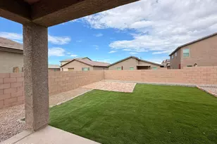 7833 S Sugarbend Dr, Tucson, AZ 85757 - Photo 17