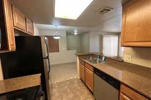 101 S Players Club Dr, Tucson, AZ 85745 - Photo 5