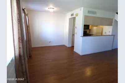 6565 E Calle La Paz #B, Tucson, AZ 85715 - Photo 5