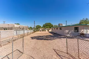 758 W Paris Promenade, Tucson, AZ 85705 - Photo 9