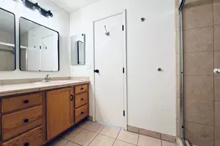 5675 N Camino Esplendora, Tucson, AZ 85718 - Photo 17