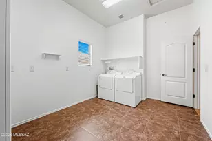 267 N VÃ­a La Castellana, Green Valley, AZ 85614 - Photo 37