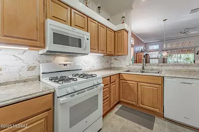 542 W Riverdale Court, Green Valley, AZ 85614 - Photo 15