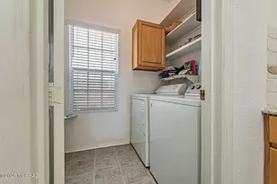542 W Riverdale Ct, Green Valley, AZ 85614 - Photo 29