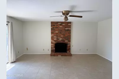2619 W Old Glory Drive, Tucson, AZ 85741 - Photo 7