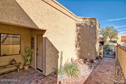 1148 E Camino Diestro, Oro Valley, AZ 85704 - Photo 3