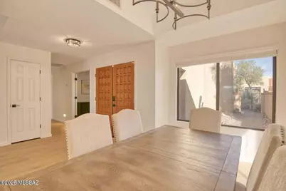 1148 E Camino Diestro, Oro Valley, AZ 85704 - Photo 7