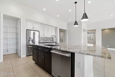 2443 E Copper Valley Way, Green Valley, AZ 85614 - Photo 13