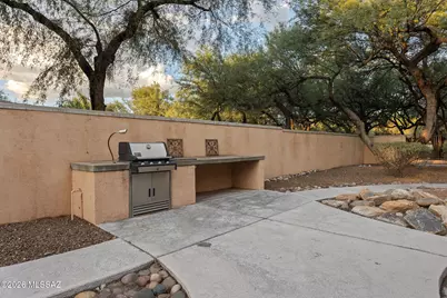 2010 N Forty Niner Drive, Tucson, AZ 85749 - Photo 35