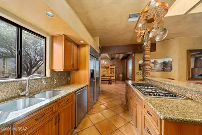 5579 N Park Ridge Place, Tucson, AZ 85743 - Photo 3