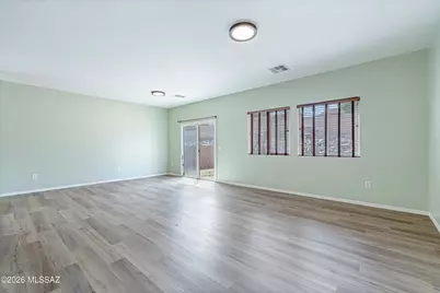 8361 W Screech Owl Drive, Tucson, AZ 85757 - Photo 5