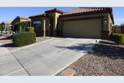 10208 N Crooked Peak Trail, Marana, AZ 85653 - Photo 1