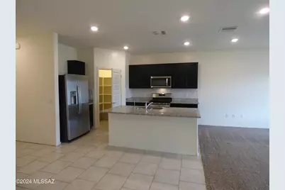10208 N Crooked Peak Trail, Marana, AZ 85653 - Photo 9