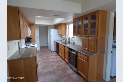 5110 N Placita Del Lazo, Tucson, AZ 85750 - Photo 3