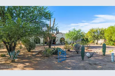 765 Corpino De Pecho, Green Valley, AZ 85614 - Photo 3