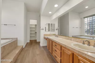6881 E Desert Wind Court, Tucson, AZ 85750 - Photo 19