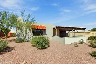 81 E Santa Chalice Dr, Green Valley, AZ 85614 - Photo 37