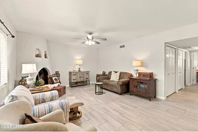 81 E Santa Chalice Drive, Green Valley, AZ 85614 - Photo 5