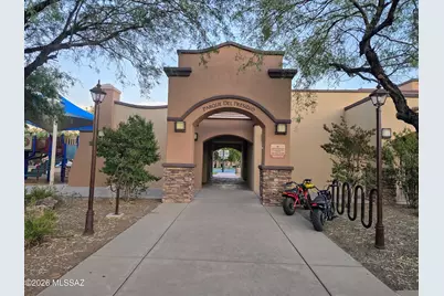707 W Calle Capotasto, Sahuarita, AZ 85629 - Photo 27