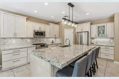 2516 E Skywalker Way, Green Valley, AZ 85614 - Photo 11
