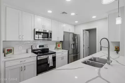 2034 E River Road #203, Tucson, AZ 85718 - Photo 5