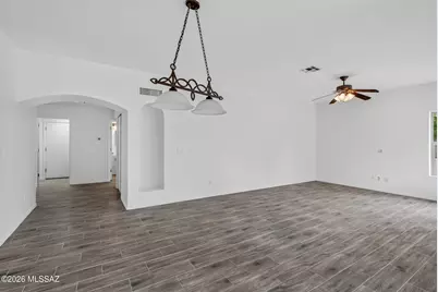 156 S Eastern Dawn Avenue, Tucson, AZ 85748 - Photo 15