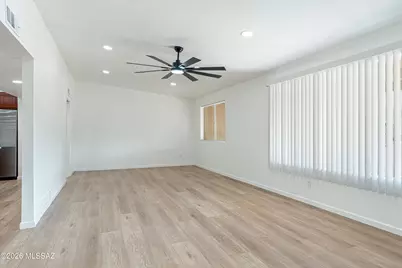 8430 E Albion Place, Tucson, AZ 85715 - Photo 7