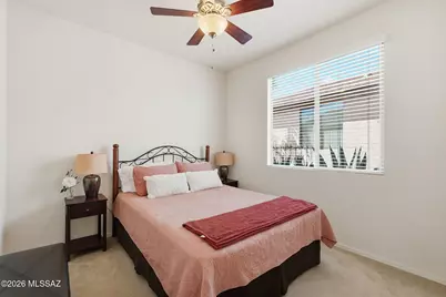 550 W Astruc Drive, Green Valley, AZ 85614 - Photo 23