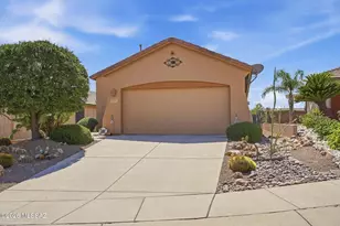 550 W Astruc Dr, Green Valley, AZ 85614 - Photo 3
