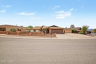 4701 W Red Wolf Drive, Tucson, AZ 85742 - Photo 1