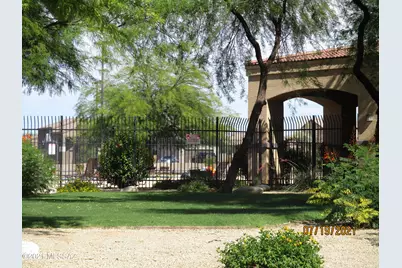 6482 E Brushback Loop, Tucson, AZ 85756 - Photo 17