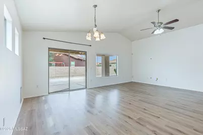 12693 N Fallen Fence Lane, Marana, AZ 85653 - Photo 11