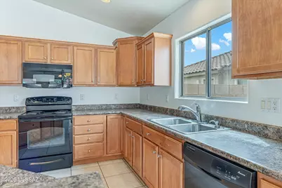 12693 N Fallen Fence Lane, Marana, AZ 85653 - Photo 17
